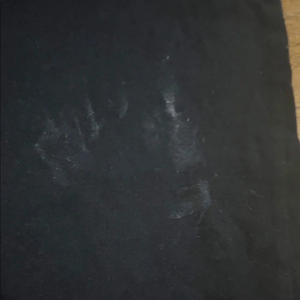 Guess Men's Charcoal Short Sleeve Tee - Picture 3 of 4